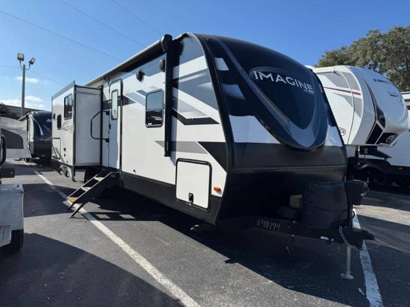 2022 Grand Design 2022 Grand Design Imagine - thumbnail 1