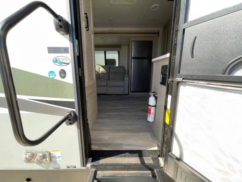 2023 Flagstaff 2023 Flagstaff Micro Lite - thumbnail 7