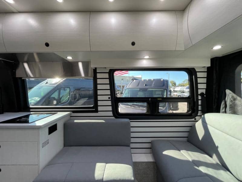 2025 Pleasure-Way 2025 Pleasure-Way Plateau - thumbnail 11