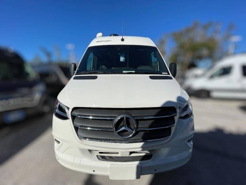 2025 Pleasure-Way 2025 Pleasure-Way Plateau - thumbnail 2