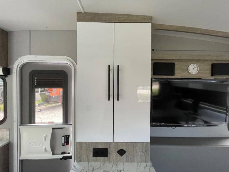 2025 inTech RV 2025 inTech RV Sol - thumbnail 12