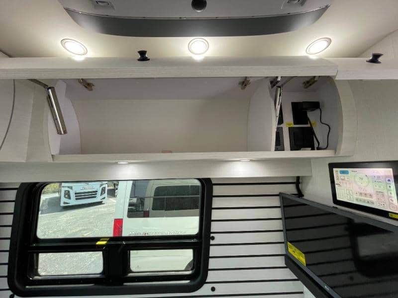 2025 Pleasure-Way 2025 Pleasure-Way Plateau - thumbnail 23