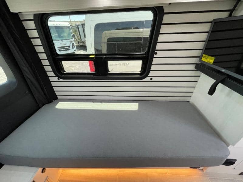 2025 Pleasure-Way 2025 Pleasure-Way Plateau - thumbnail 24