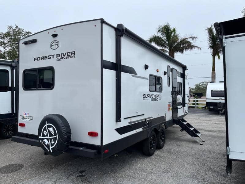 2025 Surveyor Legend 2025 Surveyor Legend Surveyor Legend - thumbnail 6