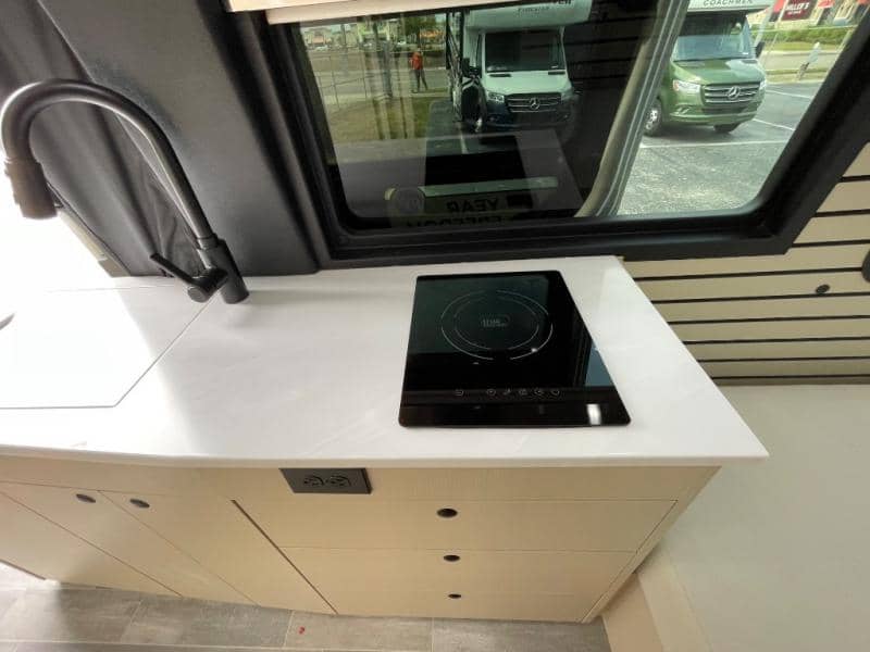 2025 Pleasure-Way 2025 Pleasure-Way Plateau - thumbnail 18