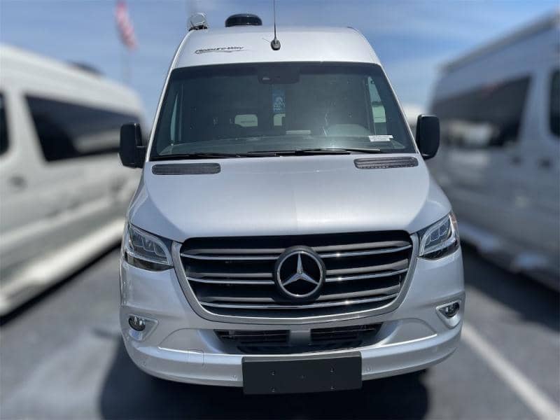 2025 Pleasure-Way 2025 Pleasure-Way Plateau - thumbnail 2