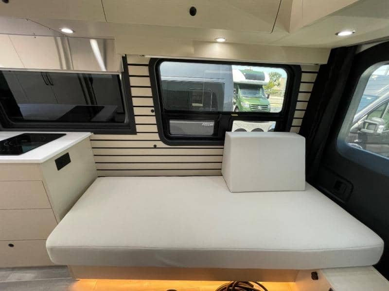 2025 Pleasure-Way 2025 Pleasure-Way Plateau - thumbnail 23