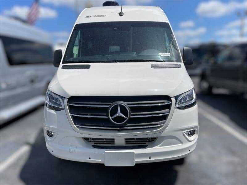 2025 Pleasure-Way 2025 Pleasure-Way Ascent - thumbnail 2