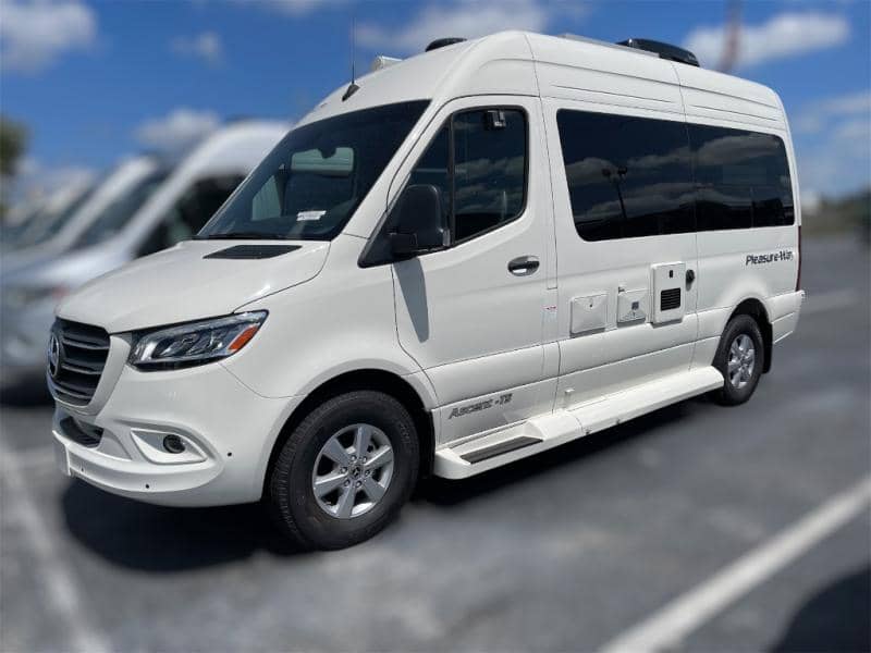 2025 Pleasure-Way 2025 Pleasure-Way Ascent - thumbnail 3