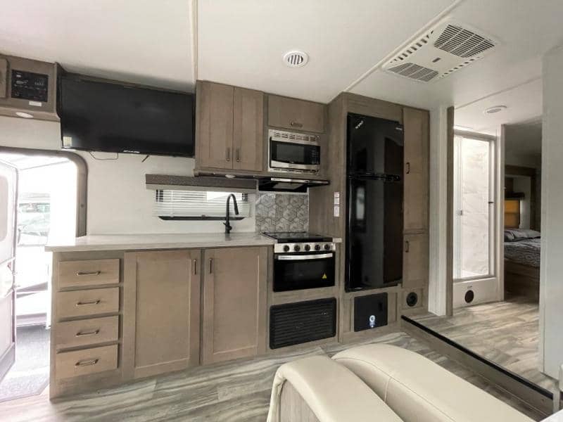 2025 Gulf Stream 2025 Gulf Stream Conquest - thumbnail 26