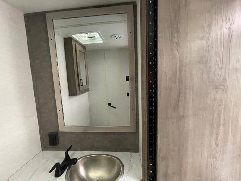 2025 Gulf Stream 2025 Gulf Stream Conquest - thumbnail 37