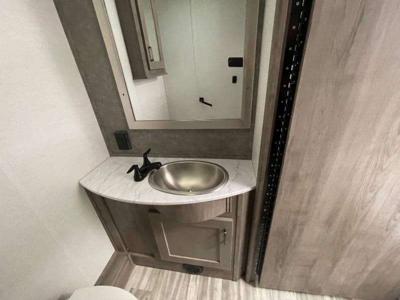 2025 Gulf Stream 2025 Gulf Stream Conquest - thumbnail 38