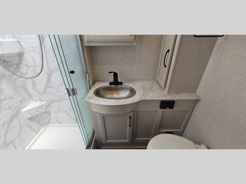 2024 Holiday Rambler 2024 Holiday Rambler Eclipse - thumbnail 14