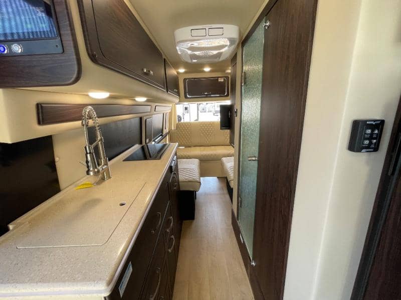 2025 Midwest Automotive Designs 2025 Midwest Automotive Designs Passage - thumbnail 10