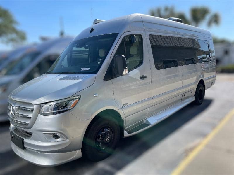 2025 Midwest Automotive Designs 2025 Midwest Automotive Designs Passage - thumbnail 3