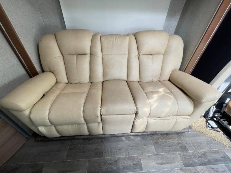 2019 Winnebago 2019 Winnebago Navion - thumbnail 17