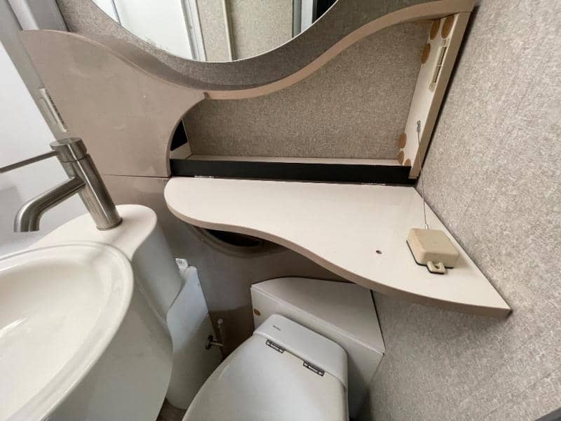 2019 Winnebago 2019 Winnebago Navion - thumbnail 22