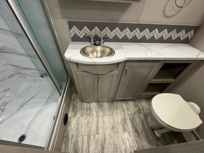 2025 Thor Motor Coach 2025 Thor Motor Coach Magnitude - thumbnail 24