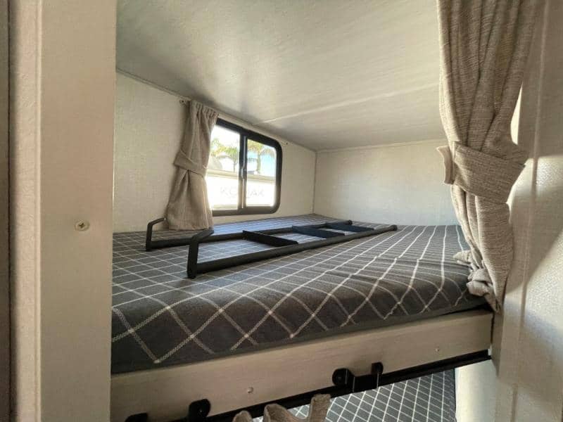 2025 Forest River 2025 Forest River Grand Surveyor - thumbnail 19