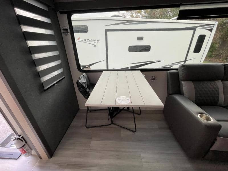 2025 Forest River 2025 Forest River Cardinal - thumbnail 12