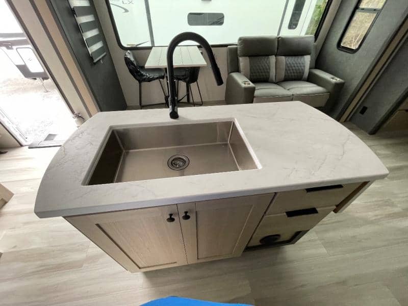 2025 Forest River 2025 Forest River Cardinal - thumbnail 24