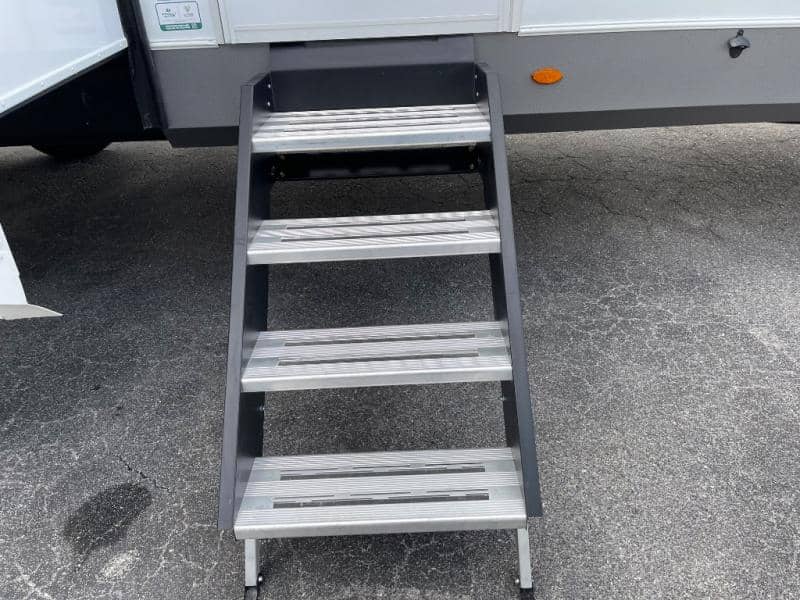 2025 Forest River 2025 Forest River Cardinal - thumbnail 69