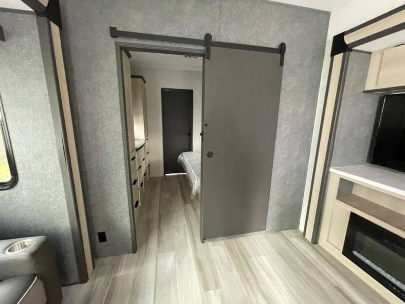 2025 Forest River 2025 Forest River Cardinal - thumbnail 10