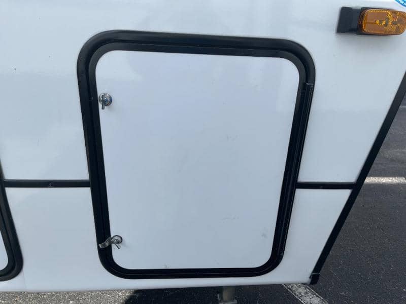 2025 Coachmen 2025 Coachmen Brookstone - thumbnail 11