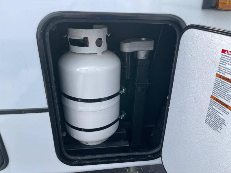 2025 Coachmen 2025 Coachmen Brookstone - thumbnail 12