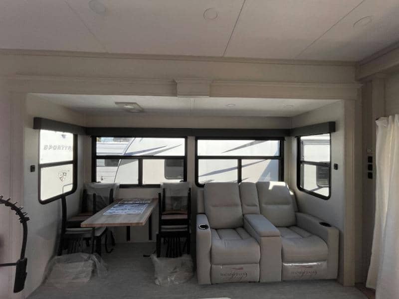 2025 Coachmen 2025 Coachmen Brookstone - thumbnail 22