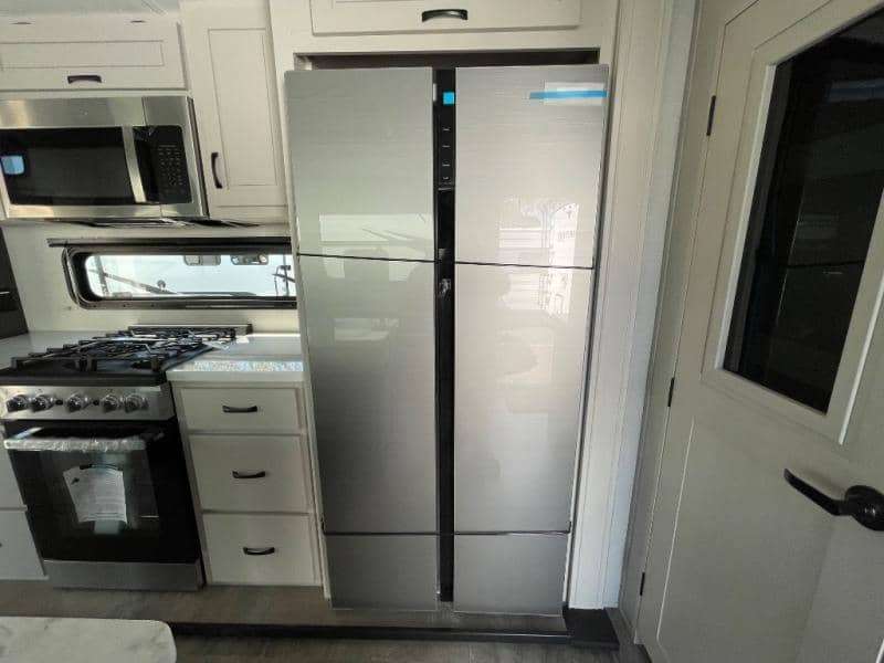 2025 Coachmen 2025 Coachmen Brookstone - thumbnail 29