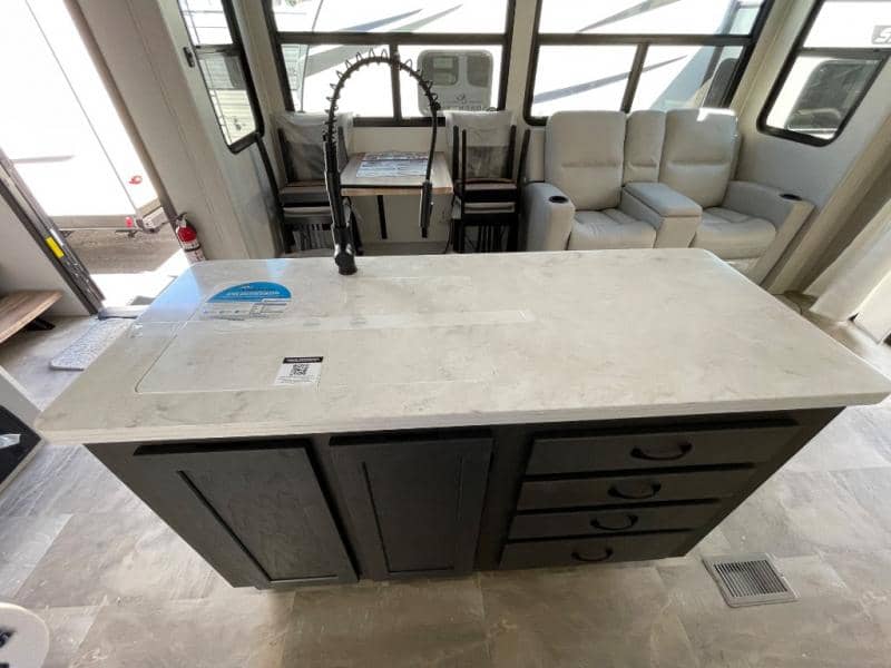 2025 Coachmen 2025 Coachmen Brookstone - thumbnail 34