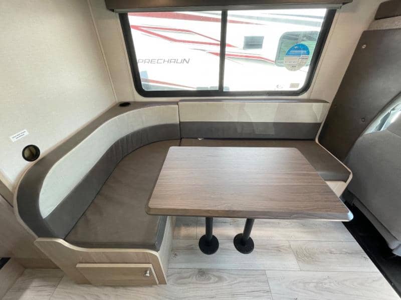 2025 Coachmen 2025 Coachmen Leprechaun - thumbnail 11