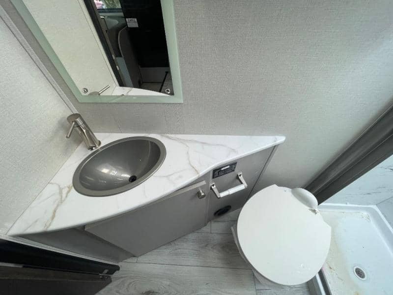 2025 Coachmen 2025 Coachmen Freelander - thumbnail 18