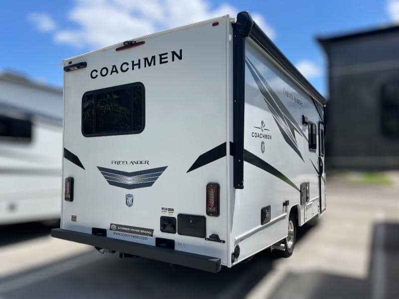 2025 Coachmen 2025 Coachmen Freelander - thumbnail 8