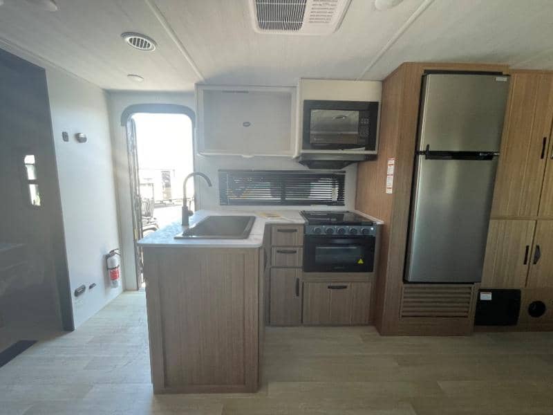 2025 Keystone RV 2025 Keystone RV Passport Classic - thumbnail 16