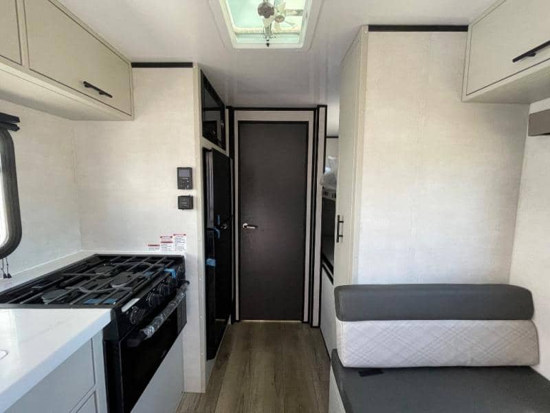 2025 Encore RV 2025 Encore RV Revue - thumbnail 7