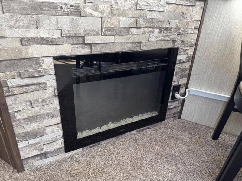 2020 Cherokee Alpha Wolf 2020 Cherokee Alpha Wolf ARCTIC WOLF - thumbnail 16