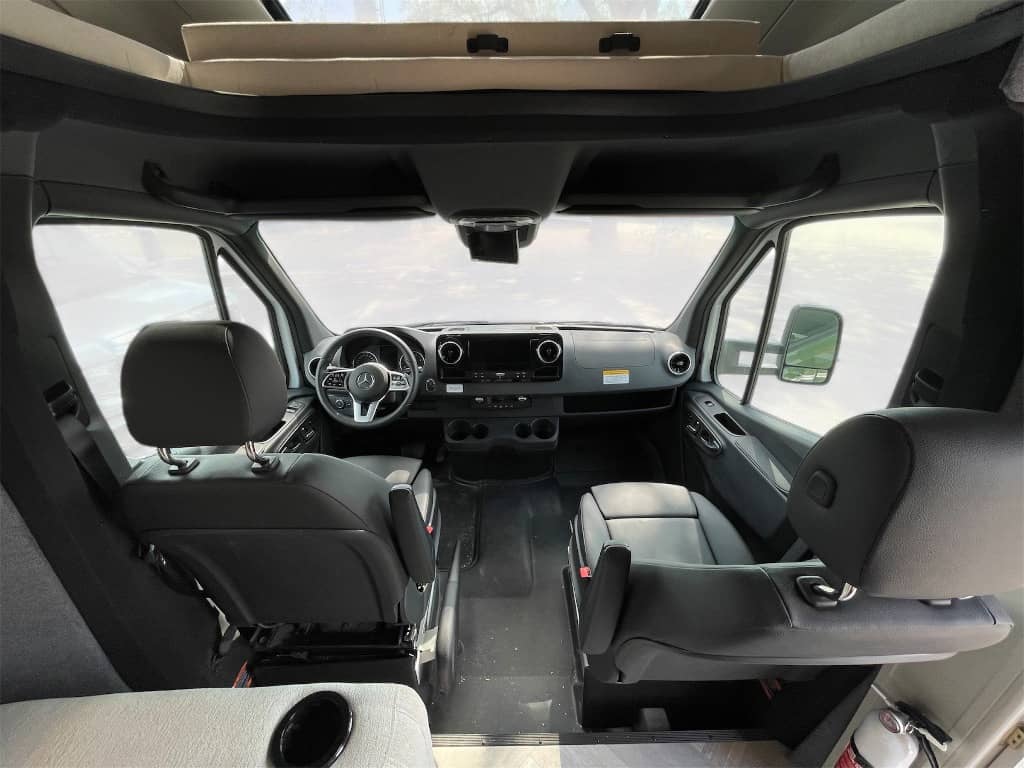 2025 Coachmen 2025 Coachmen Prism Elite - thumbnail 4