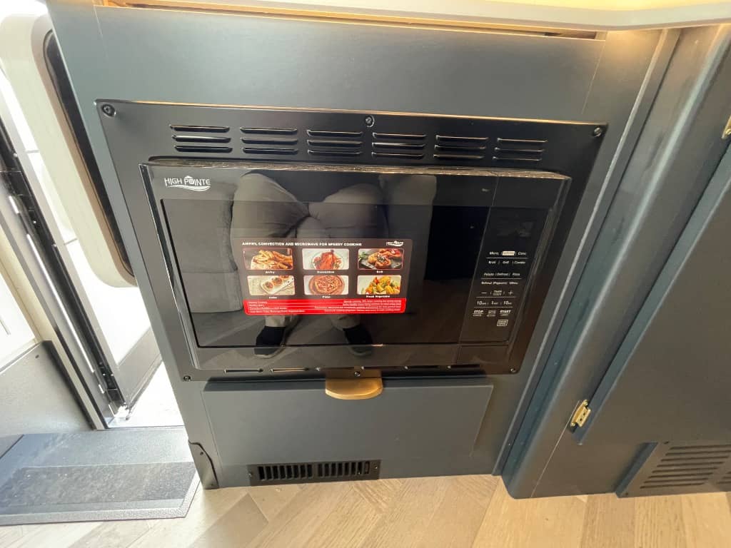 2025 Coachmen 2025 Coachmen Prism Elite - thumbnail 13