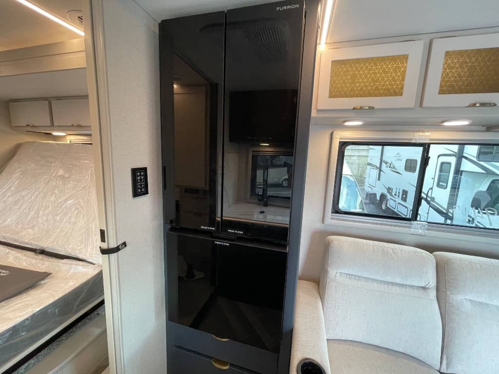 2025 Coachmen 2025 Coachmen Prism Elite - thumbnail 19