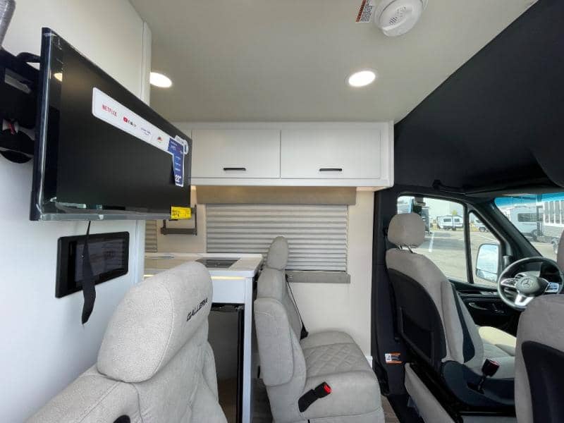 2025 Coachmen 2025 Coachmen Galleria - thumbnail 13