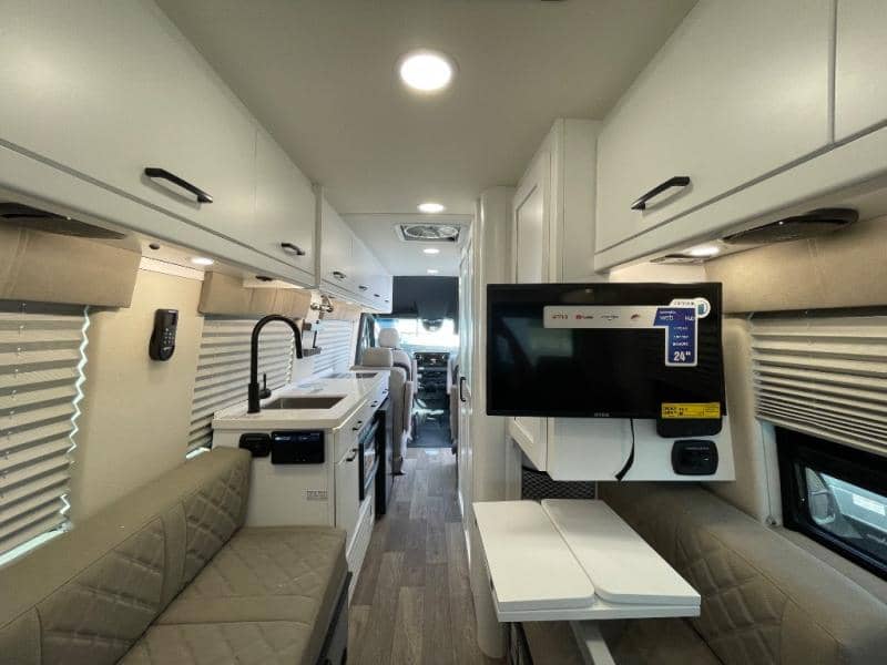 2025 Coachmen 2025 Coachmen Galleria - thumbnail 19