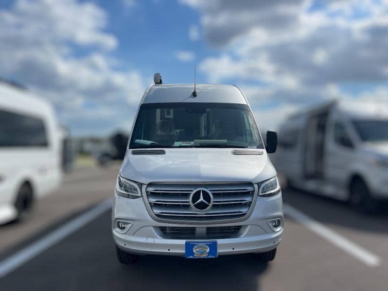 2025 Coachmen 2025 Coachmen Galleria - thumbnail 3