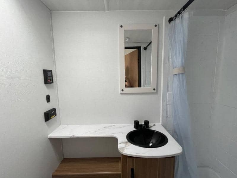 2025 Keystone RV 2025 Keystone RV Passport Classic - thumbnail 15