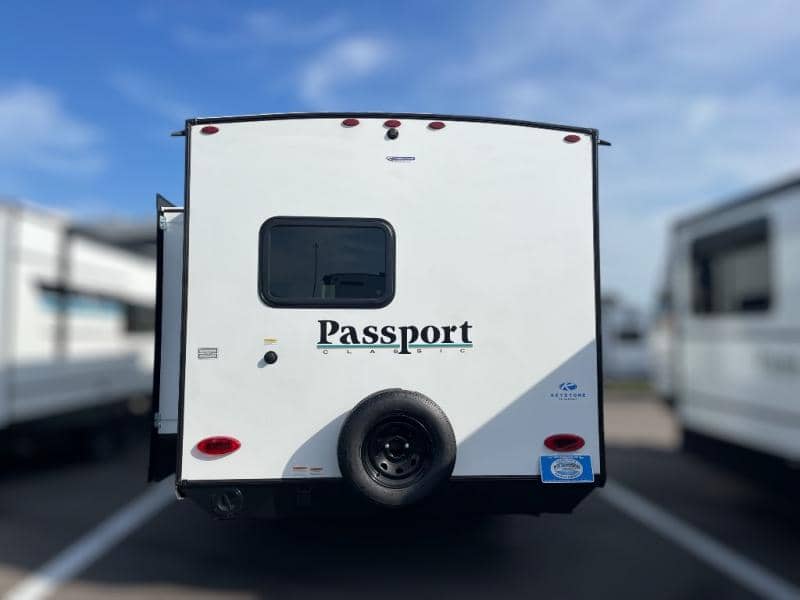2025 Keystone RV 2025 Keystone RV Passport Classic - thumbnail 6