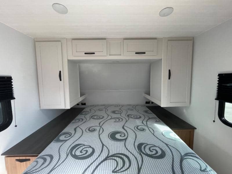 2025 Keystone RV 2025 Keystone RV Passport Classic - thumbnail 8