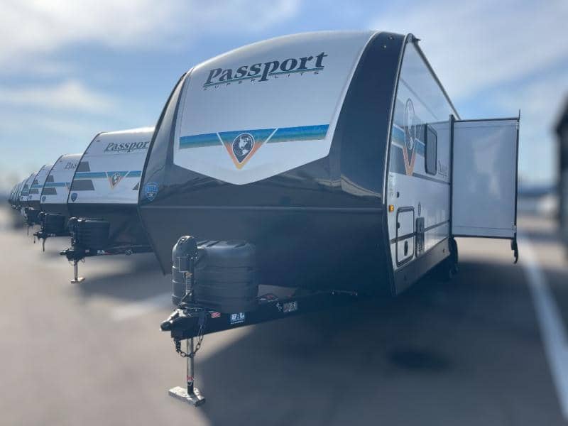 2025 Keystone RV 2025 Keystone RV Passport Super Lite - thumbnail 3