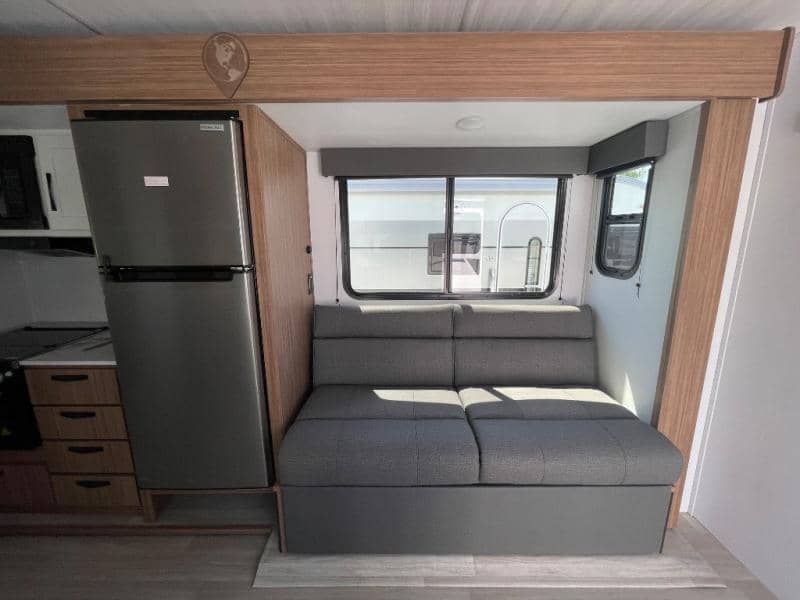 2025 Keystone RV 2025 Keystone RV Passport Classic - thumbnail 5