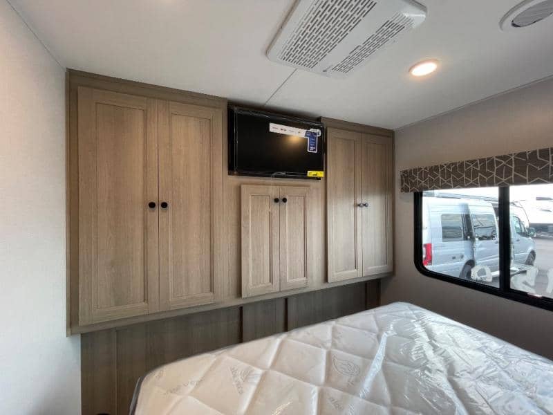 2025 Forest River 2025 Forest River Sunseeker - thumbnail 22